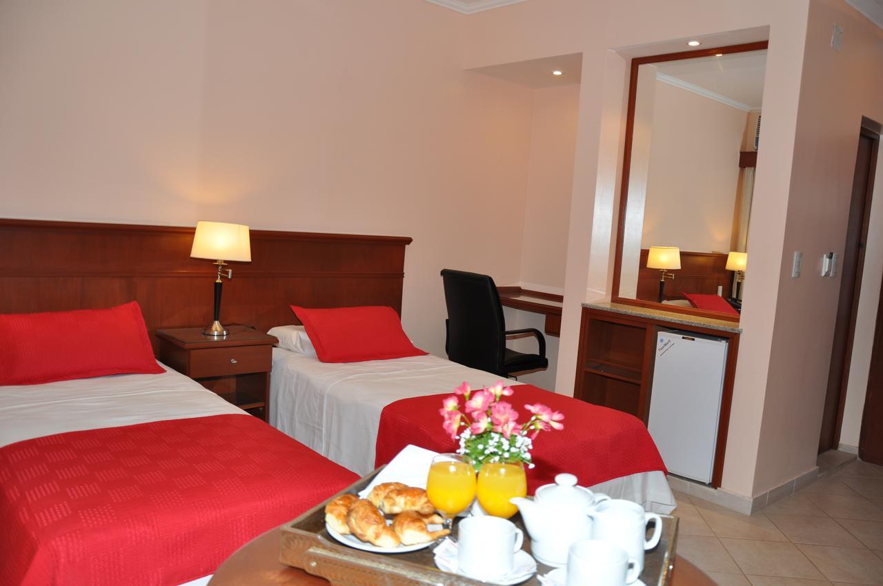 Realnoa Hotel Tartagal エクステリア 写真